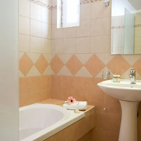 Hotel apartamentowy Adriatica 2*