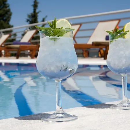 Aparthotel Adriatica 2*
