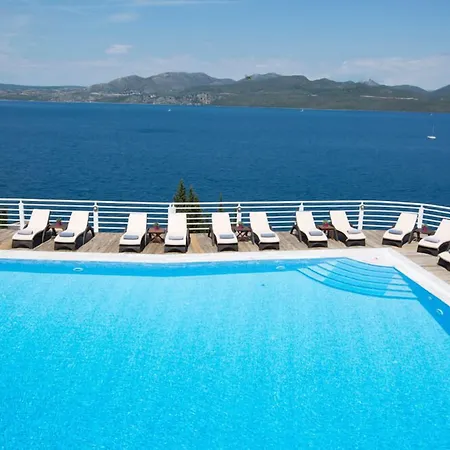 Adriatica Апарт-отель Никиана