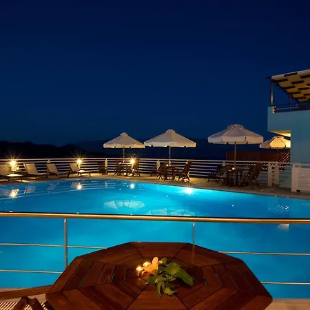 מלון דירות Adriatica 2*